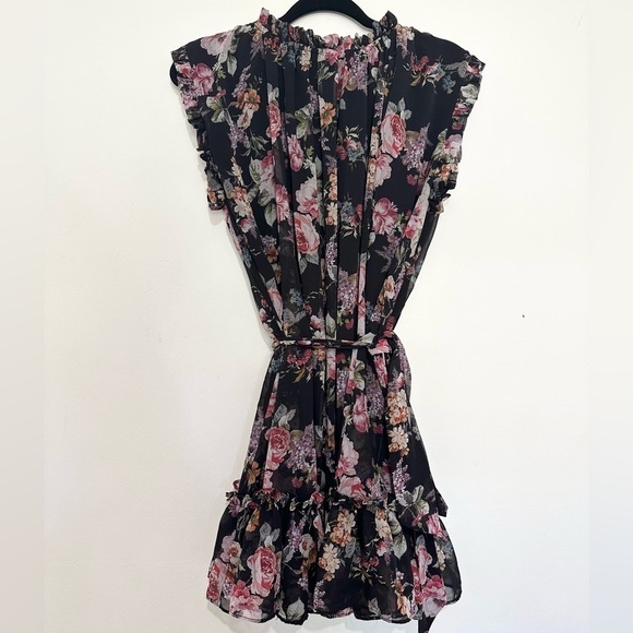 Vici floral mini dress size medium ruffle girly garden party boho fit and flare - Picture 1 of 3